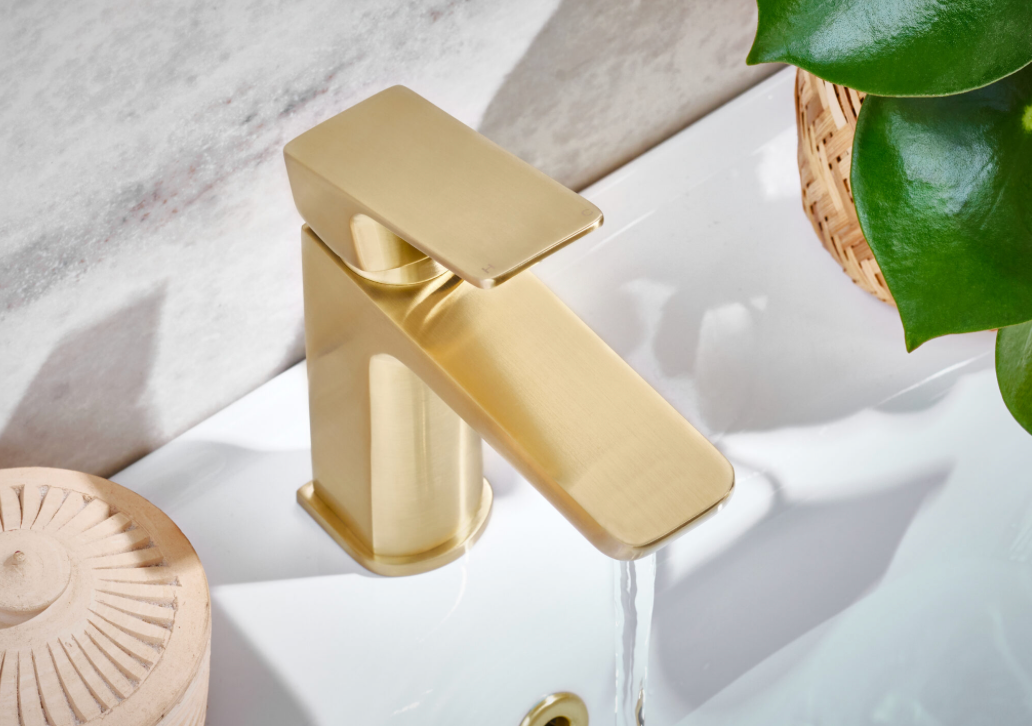 Muro Brushed Brass Mono Basin Mixer