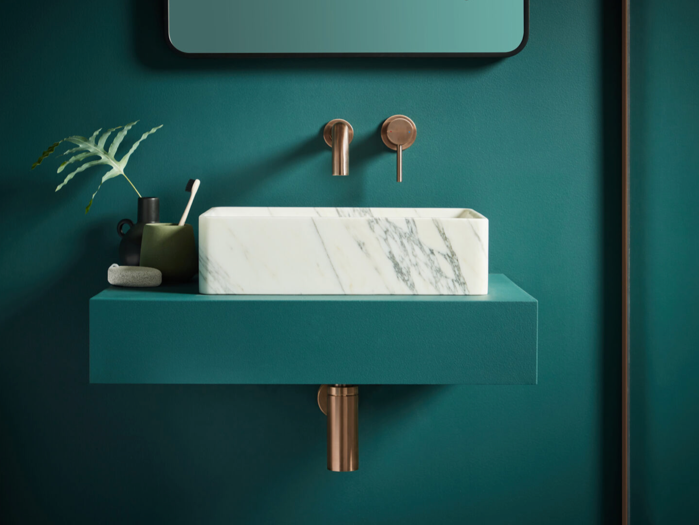 Brushed Bronze Minimalist Bottle Trap